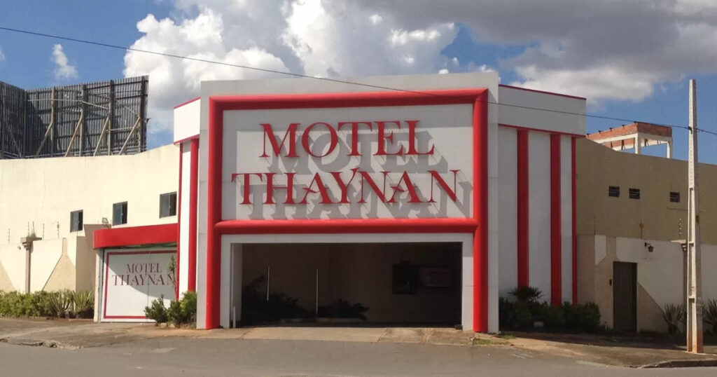 Fachada do Motel Thaynan