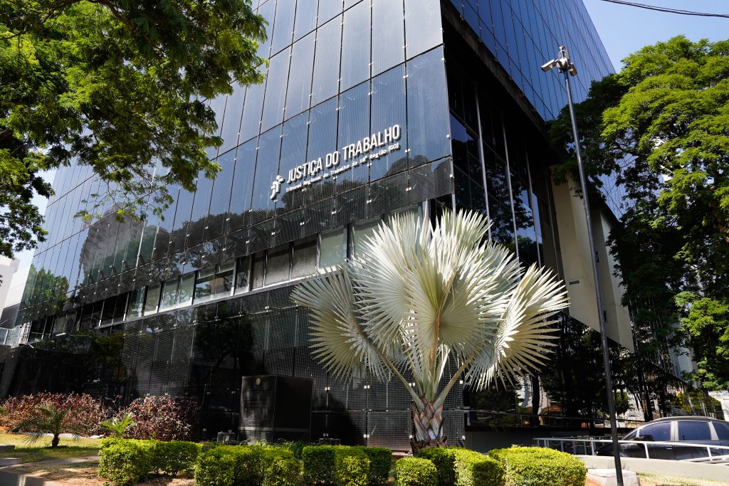 Prédio do TRT-GO